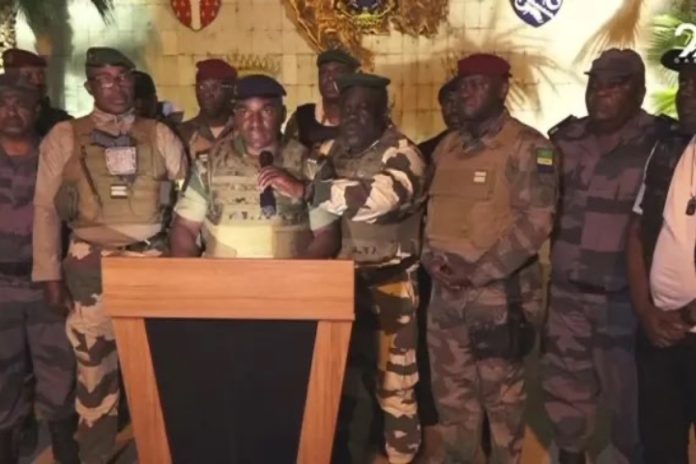Gabon: Military leaders grab power in former French colony