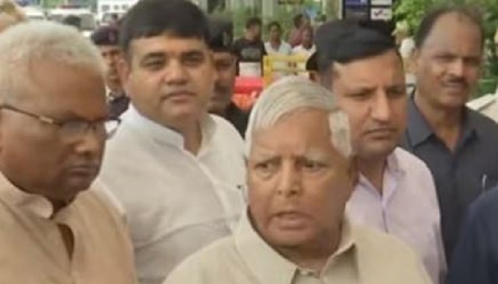 ‘Mumbai mein Narendra Modi ke nareti (throat) pe chadhne jaa rahe hain hum log’: Out on bail RJD Chief Lalu Prasad Yadav
