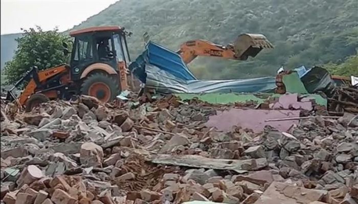 Haryana: Bulldozer action against rioters continues in Nuh on the third day, 15 more structures demolished