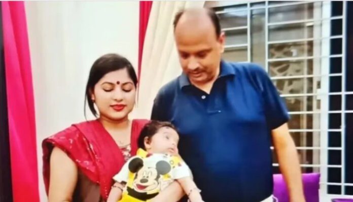The Bangladeshi woman with her Indian spouse.