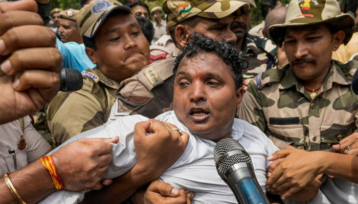 Indian Youth Congress President Srinivas detained for trying to do ‘Sansad Gherao’, failed to do a runner this time