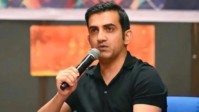 Gautam Gambhir middle-finger viral video