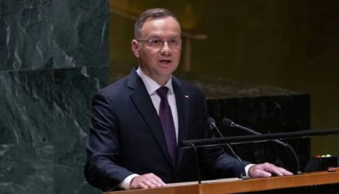 Polish government hints that it could stop its aid to Ukraine amid the grain embargo dispute