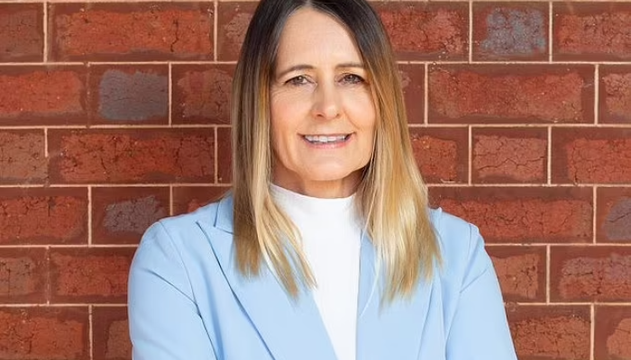 Massive influx of Indians will not turn our beautiful country into the filth that is India: Australian real estate agent loses licence after racist email to Indian tenants