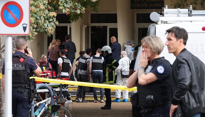France: Hijab-clad woman shouts ‘Allahu Akbar’ and threatens to blow herself up at train station in Paris, injured after police open fire 