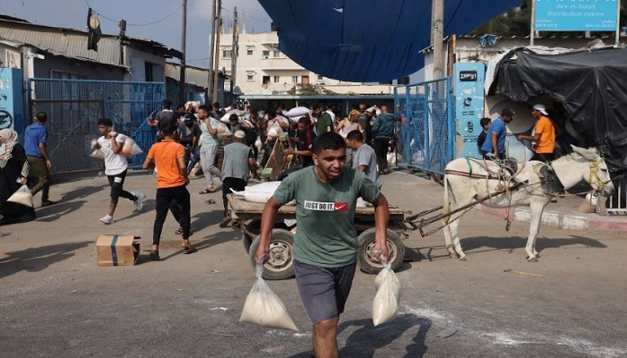 Thousands of Gazans plunder UN aid centre and steal supplies, UNRWA says it is “Sign that civil order is starting to break down in Gaza”