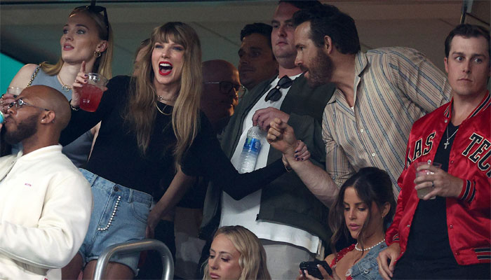 Did Taylor Swift use a master SEO strategy to bury the news of her CO2 emissions? Her appearance at the ‘Jets’ game amid backlash over jet usage