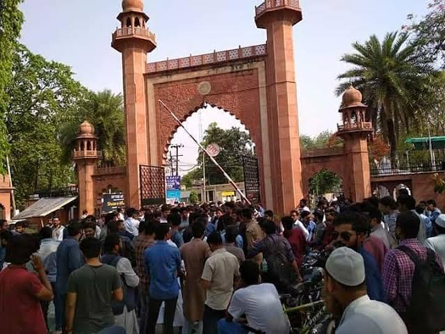 UP: FIR filed against 4 AMU students for holding pro-Palestine march after Hamas terror attacks in Israel