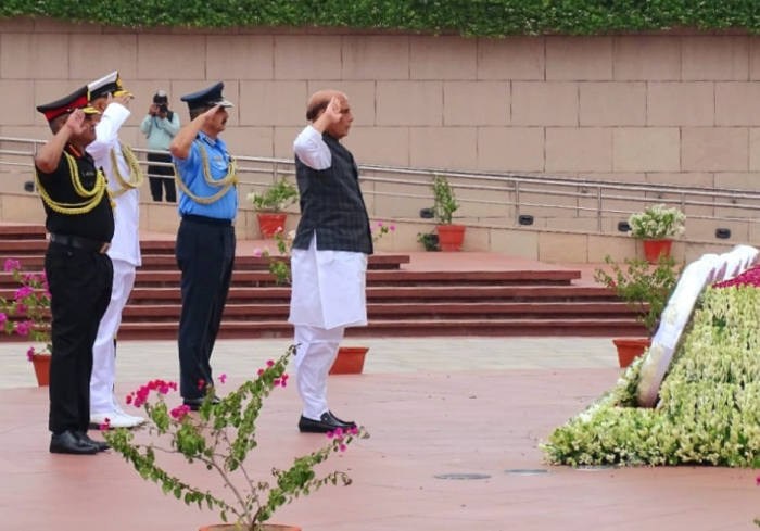 Defence Ministry body KSB has distributed grants worth 932 crores to 3.7 lakh beneficiaries related to soldiers in 5 years