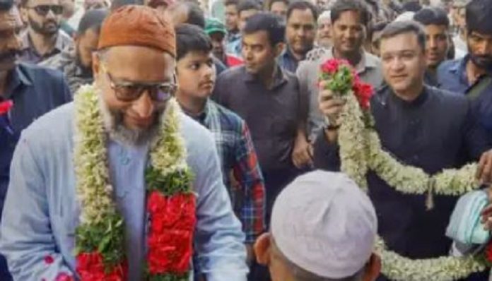 A muslim woman expresses open desire to murder BJP MLA Raja Singh in presence of AIMIM Chief Asaduddin Owaisi with no condemnation from Barrister