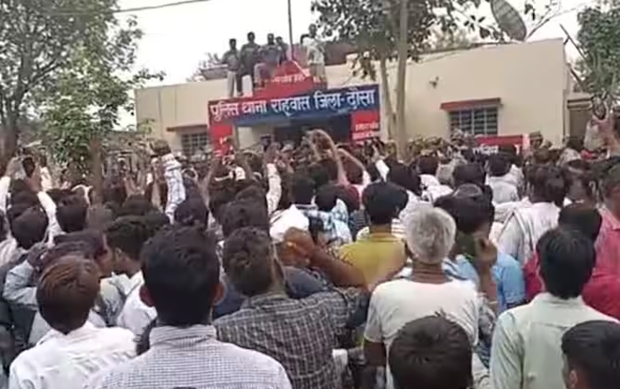 Rajasthan: 4-year-old girl raped by sub-inspector in Dausa, locals raise slogans against Gehlot government and the police