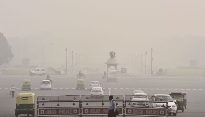 Delhi air pollution: GRAP III kicks in as city’s AQI turns severe, primary classes shut, old vehicles and construction activities banned