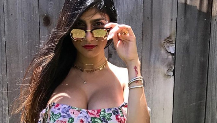 Faking Video Xxx Mia Klefa - Ex-pornstar Mia Khalifa reshares clip of her old interview where she  equated military services to the porn site OnlyFans, gets criticised
