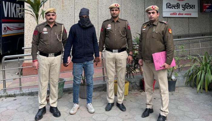 Delhi: Abdullah stabs Vinod to death for asking him to return his borrowed Rs 1,000, steals Rs 25,000 and two mobile phones; arrested
