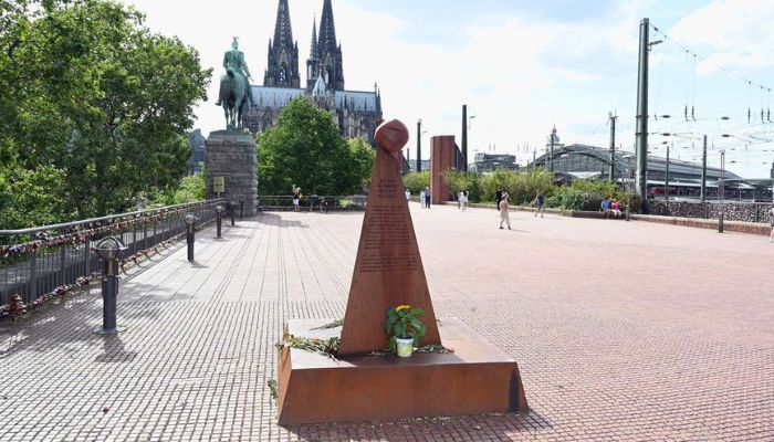 Germany: The City Council of Cologne succumbs to the pressure of Turkish Muslim migrants, removes the Memorial of the Armenian Genocide