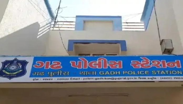 Case booked against Mehndi Hussain in Garh police station