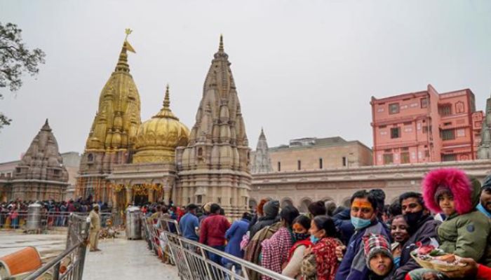 Kashi Vishwanath Temple priests and employees to get government employee status, salaries to increase three times