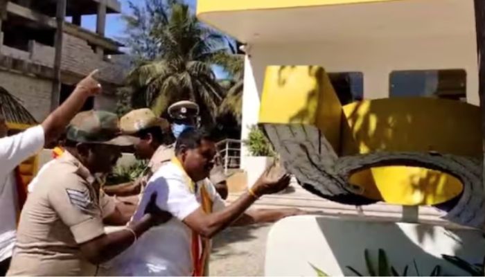Karnataka: Pro-Kannada groups tear signboards with English nameplates, vandalise shops after ‘60% Kannada on signboard’ order