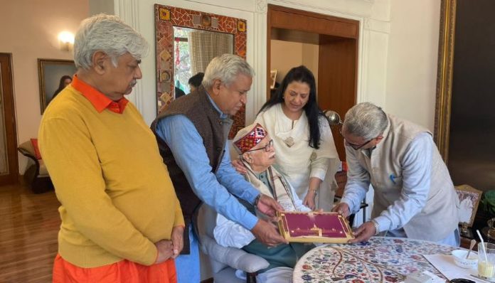 VHP invites LK Advani, Murli Manohar Joshi for 'Pran Prathistha' of Ram Mandir