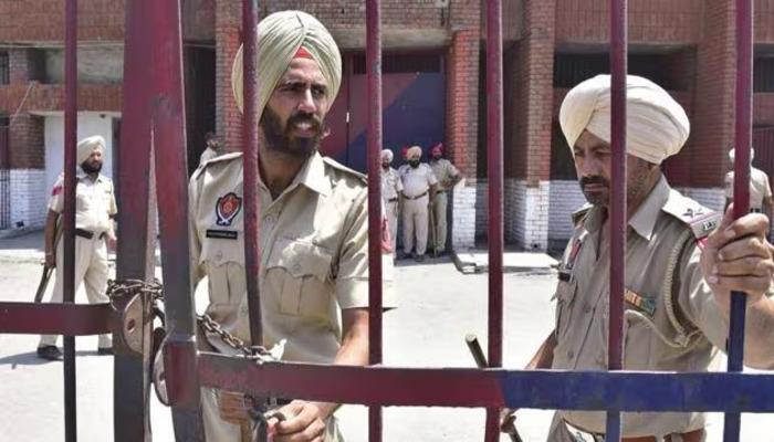 Punjab: 43,000 calls made from Ferozepur jail by smugglers, seven jail officials face inquiry