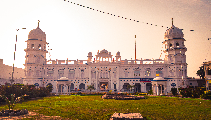 Act against misuse of gurdwara land: Shiromani Gurdwara Parbandhak Committee urges Pakistan Sikh Gurdwara Parbandhak Committee