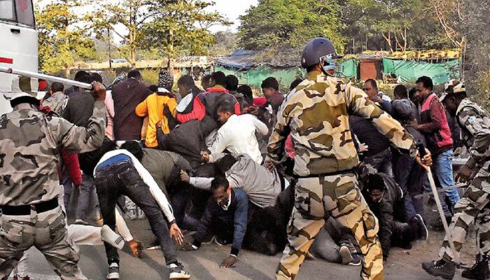No democracy, only brutality in Jharkhand: BJP furious after cops resort to lathi-charge on protesting Panchayat Secretariat volunteers leaving many injured