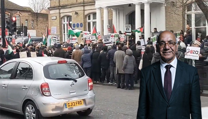 UK: Islamists protest against Indian-origin MP Virendra Sharma for not standing with Palestine, the MP had earlier invited Rahul Gandhi to British House of Commons