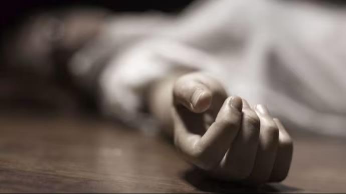 Delhi man stabbed 25 times Rs 2000