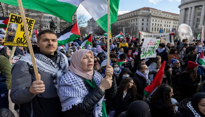 Pro-Palestine protestors assault police officials, damage security fences outside White House