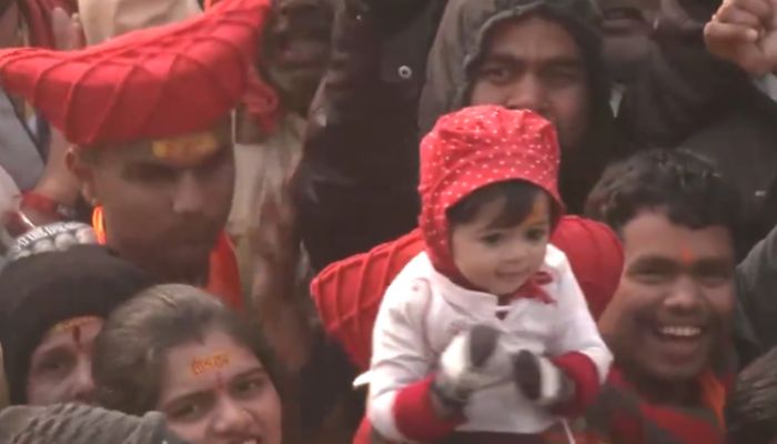 Heavy rush of devotees outside Ram Temple in Ayodhya to offer prayers
