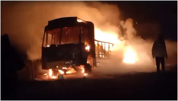 ‘Was going to Bahraich, not Ayodhya’: Police clarifies after media reports claim truck carrying fireworks for Ram Mandir ceremony catches fire