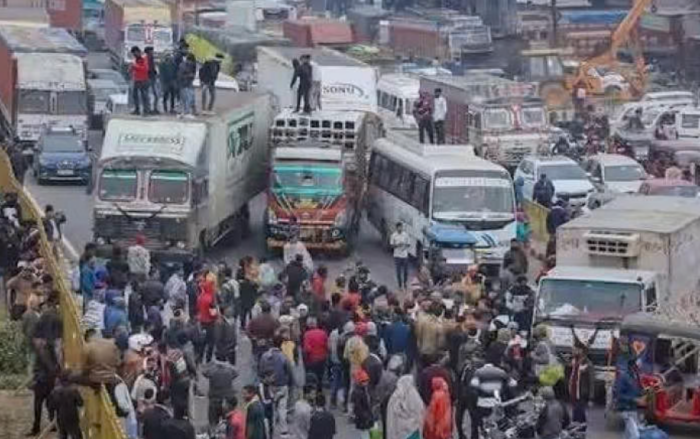 Transport associations, bus and truck drivers protest against new law on hit-and-run cases that has jail term for 7-10 years