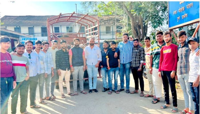 Maharashtra: Bajrang Dal members in Manchar thwart cattle smuggling attempt, 3 calves rescued, smuggler booked