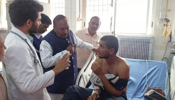 Hindu boy and his Muslim cousin sister brutally assaulted in Belagavi by Muslim goons who assumed them to be lovers, 8 arrested