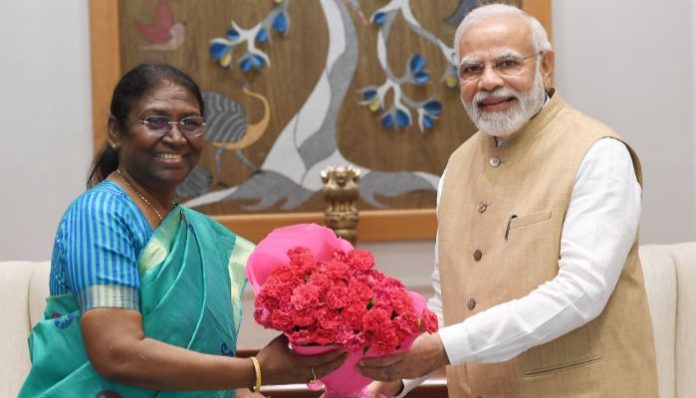 President Droupadi Murmu praises PM Modi's devotion for Prabhu Shri Ram in a letter to PM Modi on the eve of Pran Pratishtha