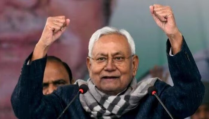 Amid the turmoil in I.N.D.I. bloc, Bihar CM Nitish Kumar, in power due to alliance with Lalu’s son, takes a dig at dynastic politics