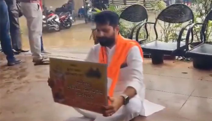 CT Ravi staged protest in Karnataka