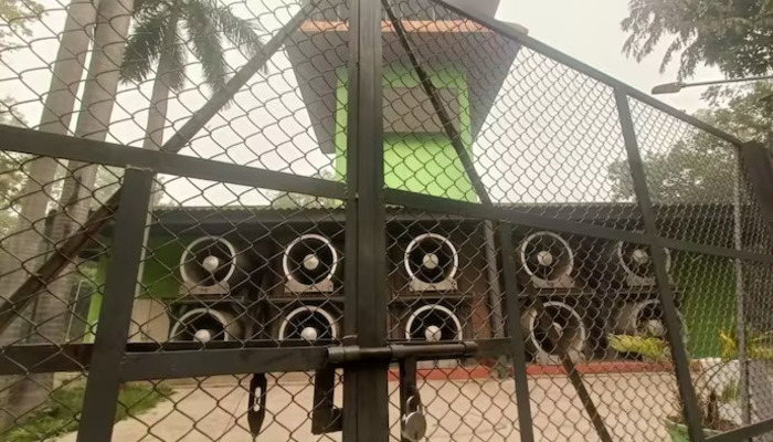 Amidst continuous air pollution in Delhi, ₹23 crore smog tower shut down again, this time by workers for non-payment of salaries
