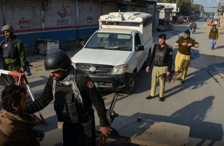 Pakistan: 10 policemen killed, 6 injured after police station attacked in Dera Ismail Khan