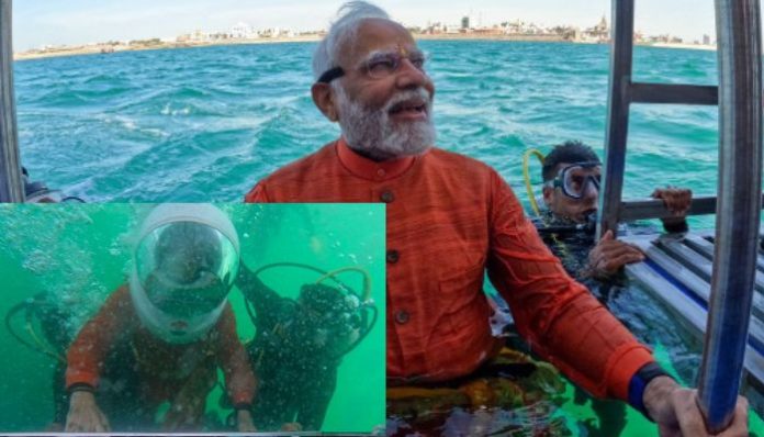 PM Modi offers prayers at submerged Dwarka city in Gujarat