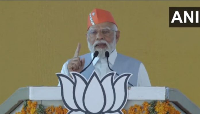 PM Modi slams I.N.D.I. alliance partners Congress and CPM in Kerala