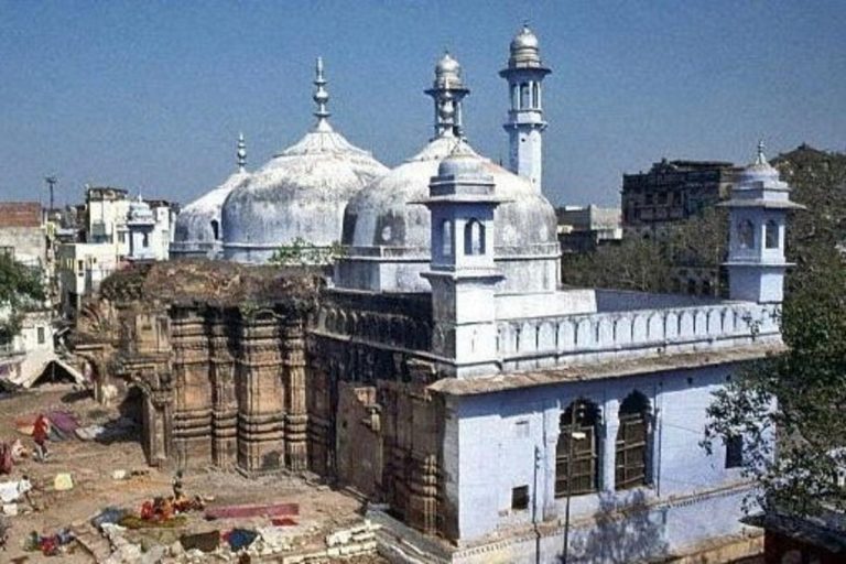No Muslim dynasty ever damaged or built mosques on Hindu temples, claims AIMLPB: How the Muslim body has been lying through its teeth