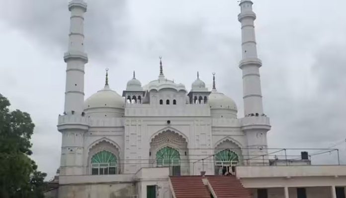 Case filed by Hindu side in Teele Wali Masjid is maintainable, said District Court, Lucknow
