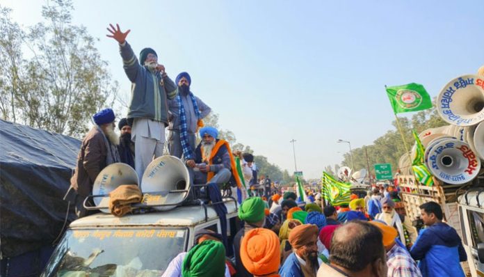 Fourth round of talks between centre and farmer leaders to take place on Sunday