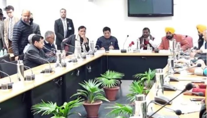 Breakthrough in fourth round of Centre-farmers talks: Govt proposes 5-year plan for purchase of crops at MSP, ‘Delhi Chalo’ march halted temporarily