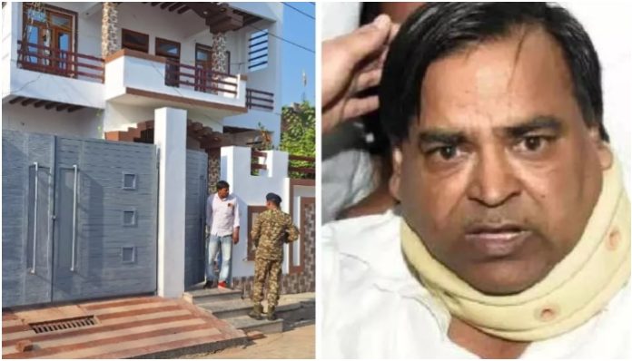 ED carries out searches against ex-UP Minister Gayatri Prajapati, family