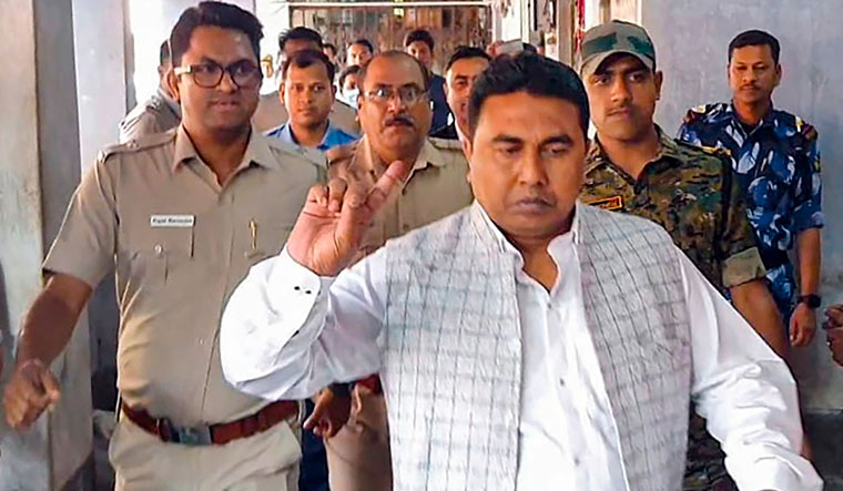 Sandeshkhali violence: Calcutta HC issues contempt notices to Bengal govt, asks them to hand over Shahjahan Sheikh to CBI by 4 PM