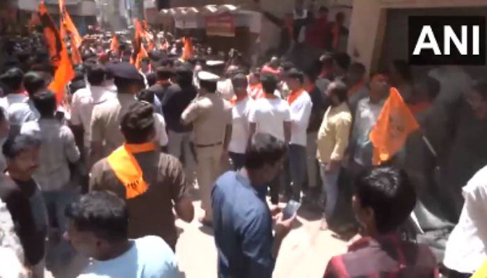 Bengaluru: BJP leaders and Hindu advocacy groups stage protest after a shopowner was assaulted for playing Hanuman Chalisa