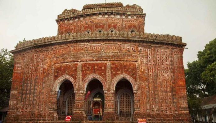 Bangladesh: Illegal construction of mosque on Kantajew Temple land halted, not abandoned