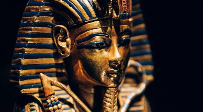 King Tutankhamun Pharaoh's curse